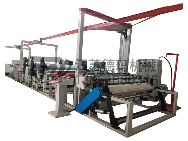 多層無紡布熱壓復(fù)合機(jī) 多層無紡布熱壓復(fù)合機(jī)